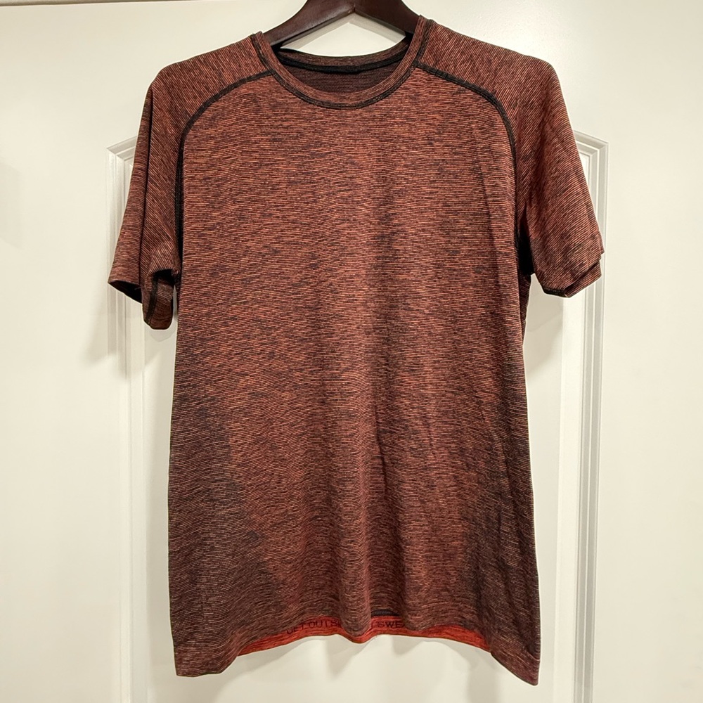 Men's Lululemon Heathered Red T-Shirt
